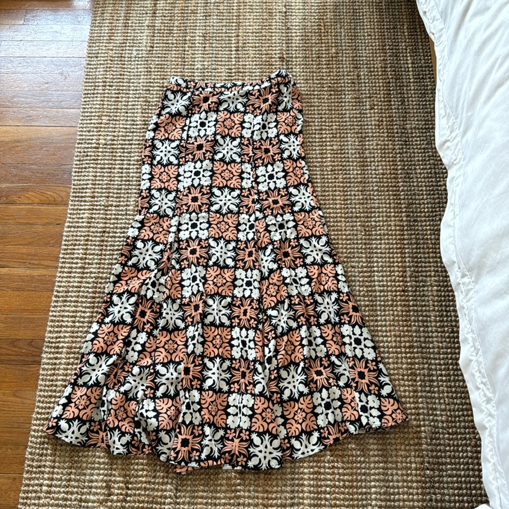 •  XIX Palms Skirt •